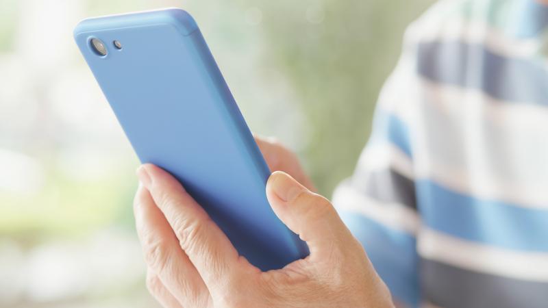 The 5 Best Cell Phone Plans For Seniors Ranked